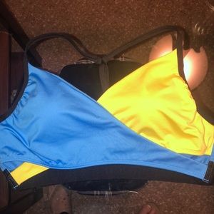 🆕 PINK Sport Gym to Swim Swim Top